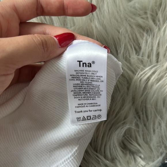 TNA ribbed cropped tshirt - Picture 4 of 4